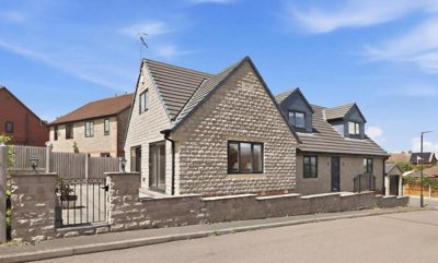 Property on Westwood Drive Gardens, S43 3DD