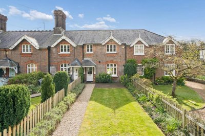 Property on High Street, HP7 0EG