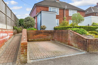 Property on Burgess Green, CT14 0AU