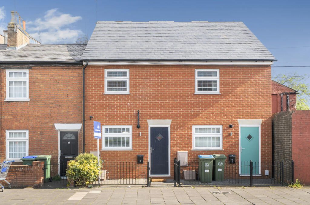 Terraced House