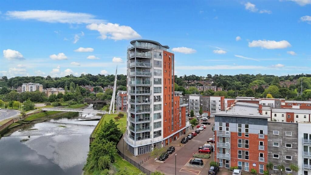 Property main image