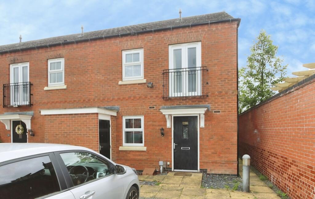 Property main image
