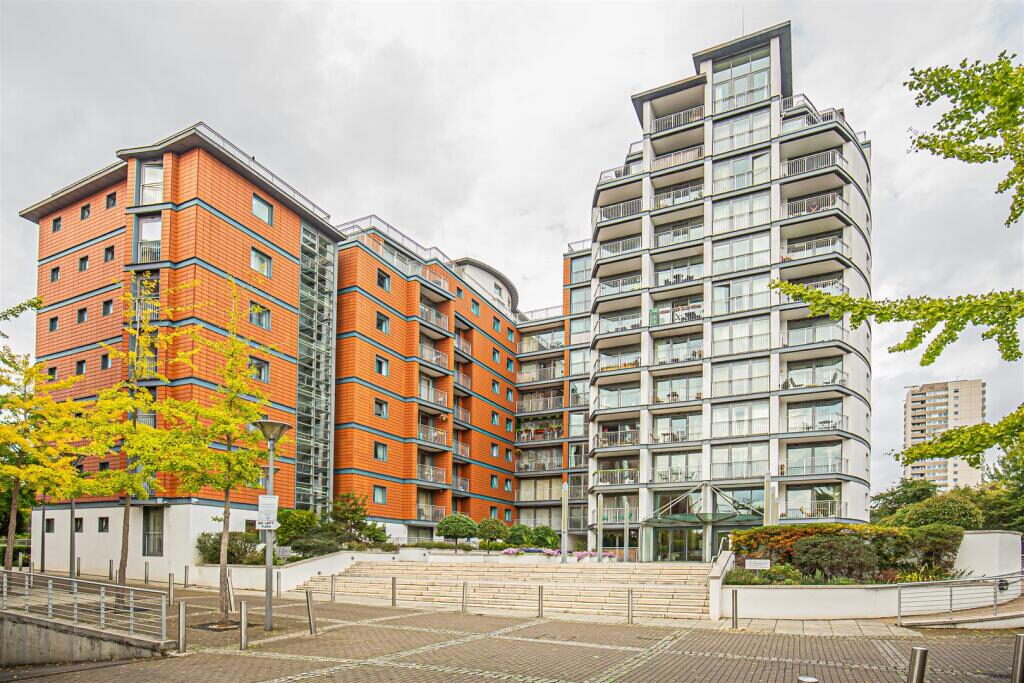 Property main image