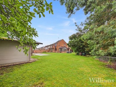 Property on Chinnor Road, OX9 3LR