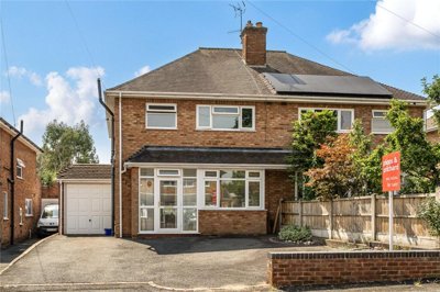 Property on Cheshire Grove, DY11 6AY