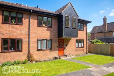 Property on The Beeches, AL2 2NL