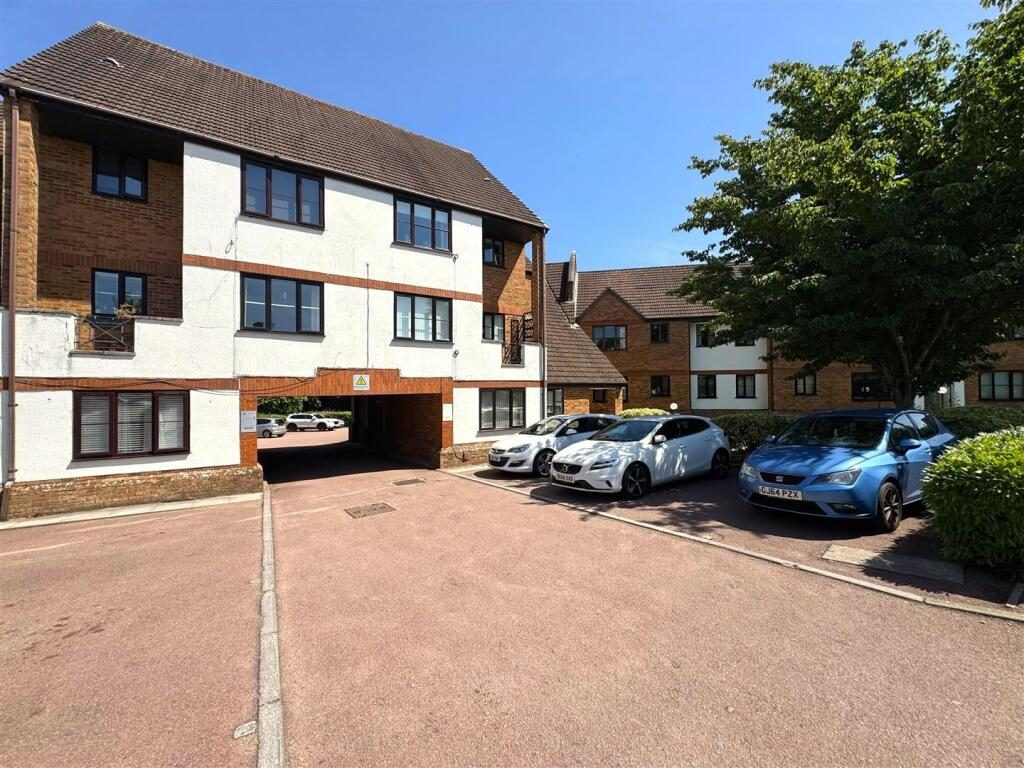 Property main image