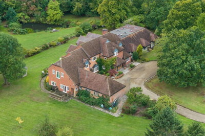 Property on Manor Lane, CV35 8NH