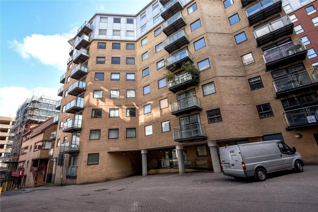 Property main image