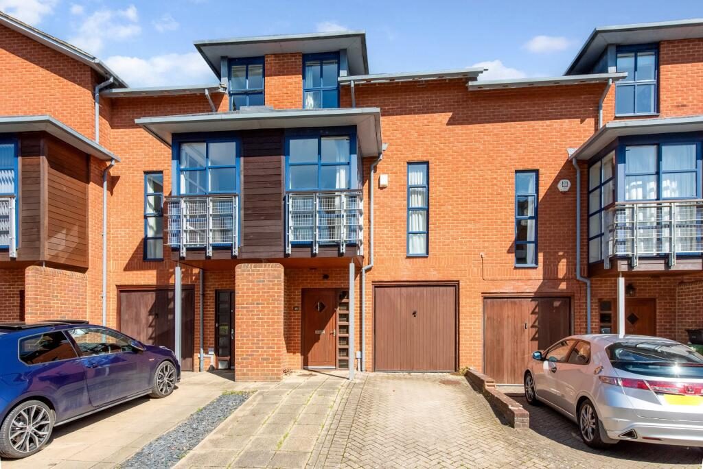 Terraced House