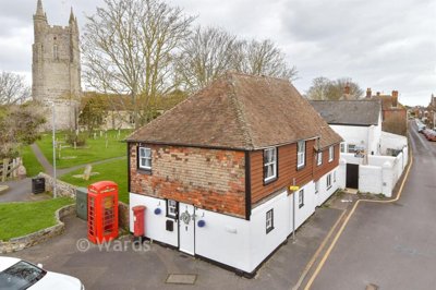 Property on Coronation Square, TN29 9AT