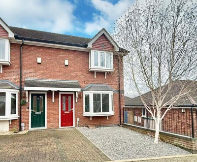 Property on Cysgod Y Castell, LL31 9LJ