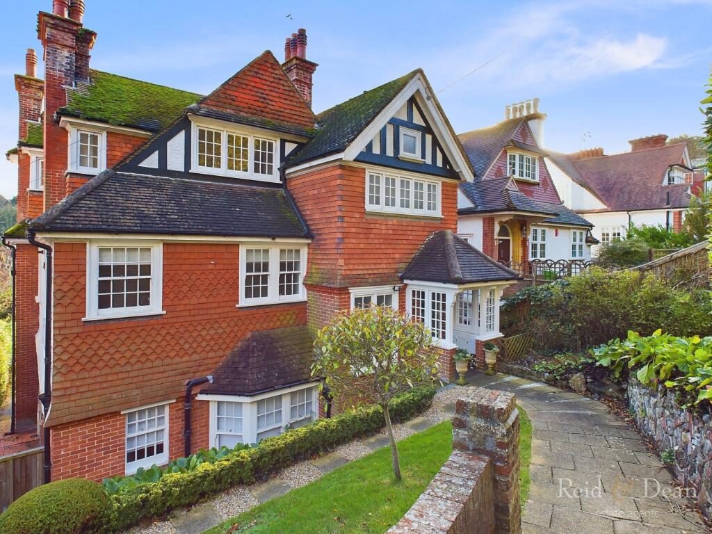 Property main image