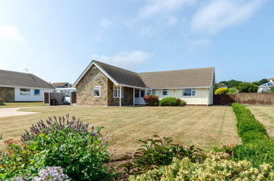 Property on Penrhyn Beach East, LL30 3NY