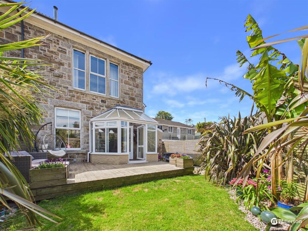 Property main image