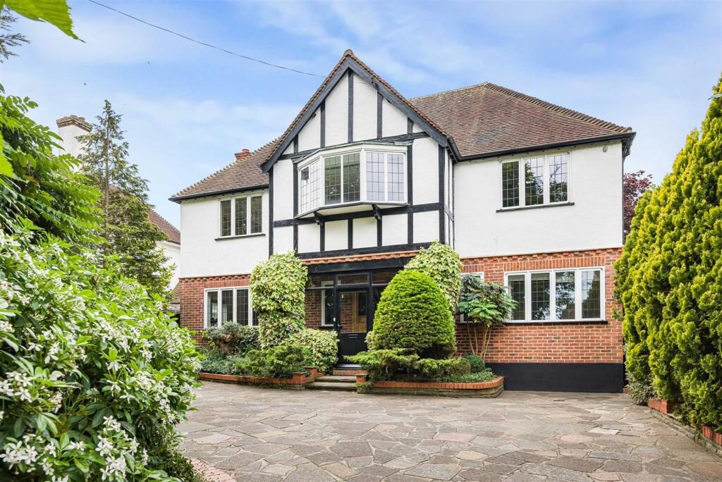 Property main image