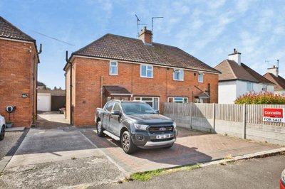 Property on Matthews Road, BA21 4JQ
