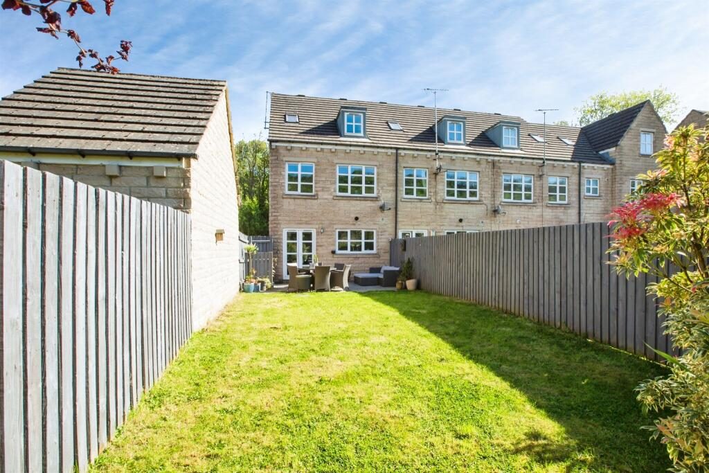 Terraced House