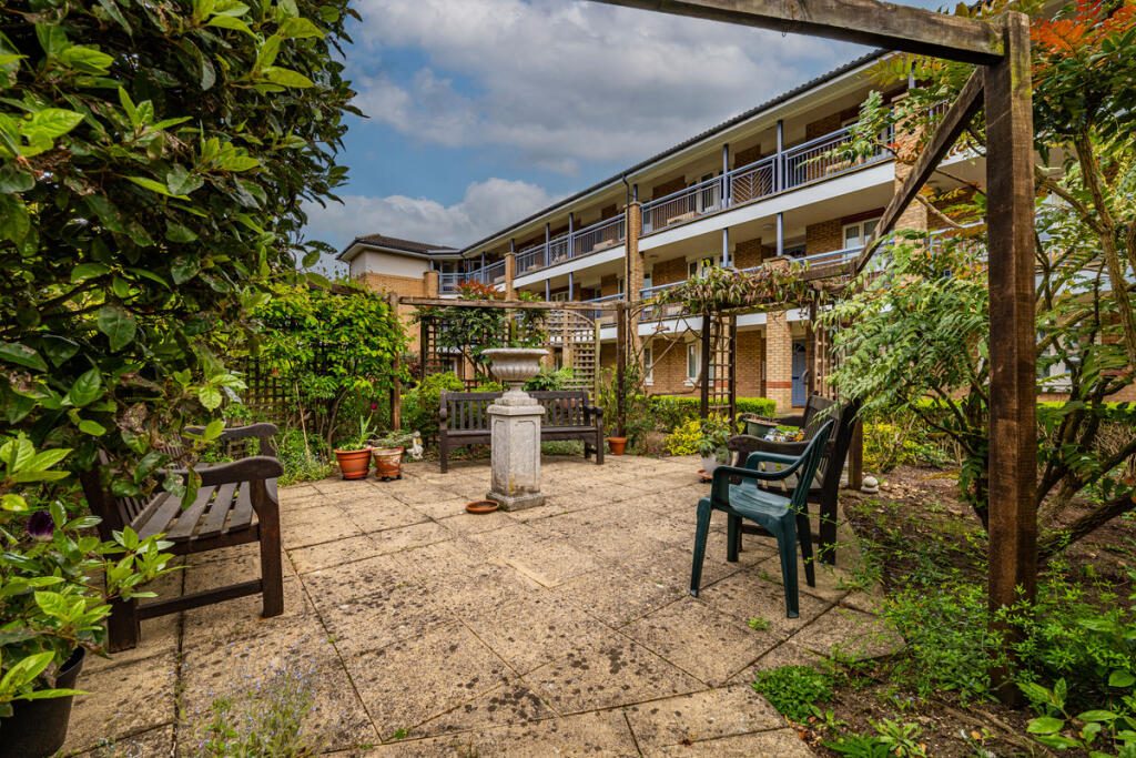 Property main image