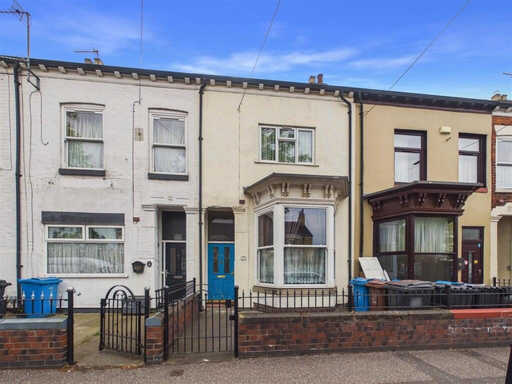 Property main image