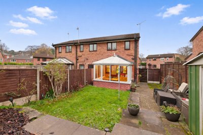 Property on The Cloisters, DE15 9AH