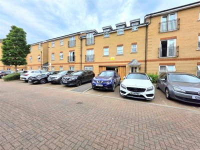 Property on Piper Way, IG1 4DE