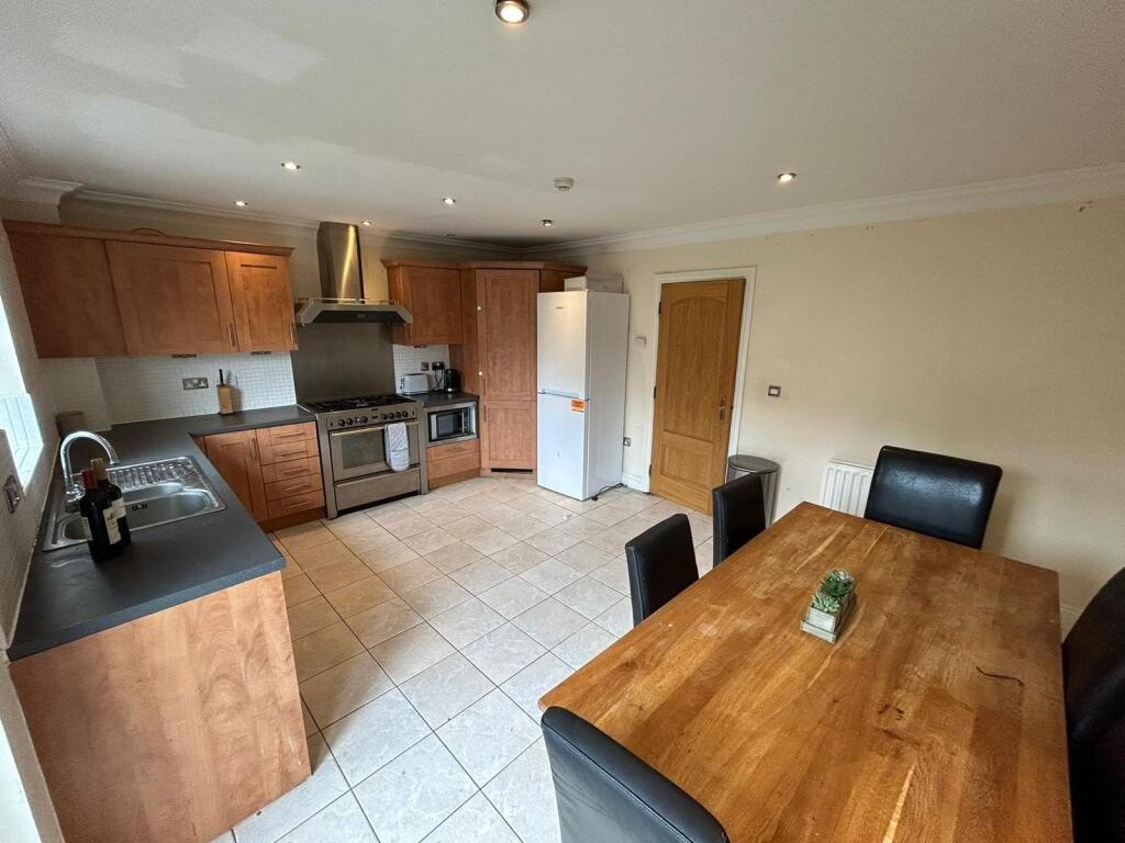 Terraced House
