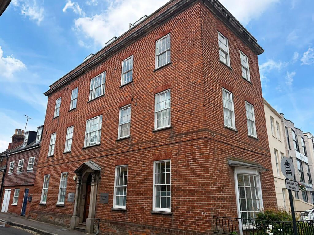Property main image