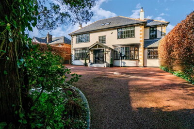 Property on Leigh Road, M28 1LH