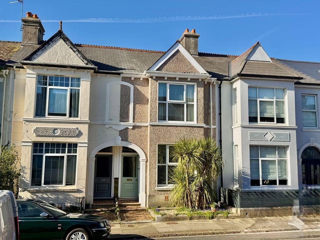 Terraced House
