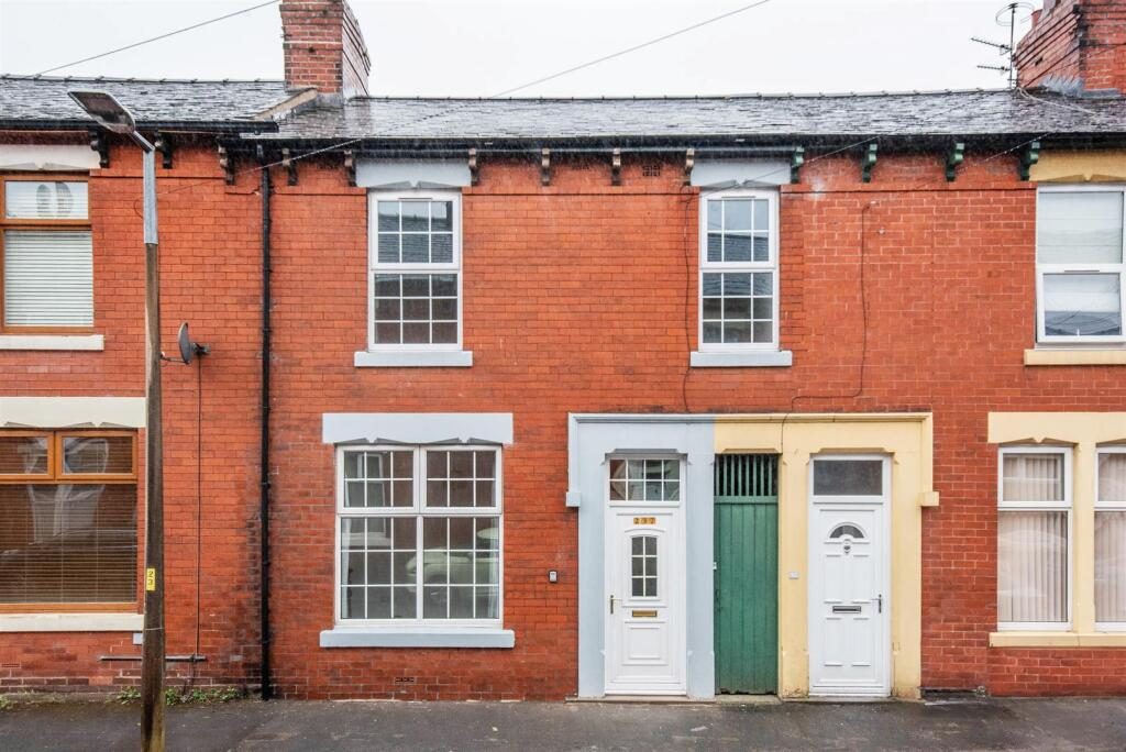 Terraced House