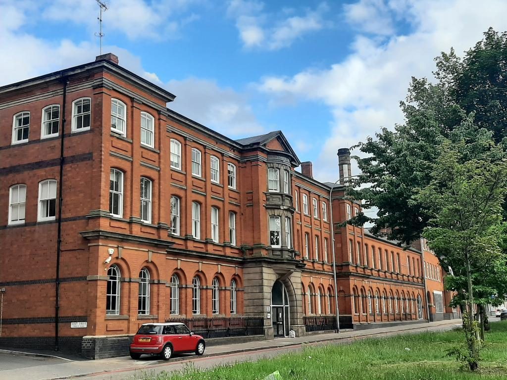 Property main image