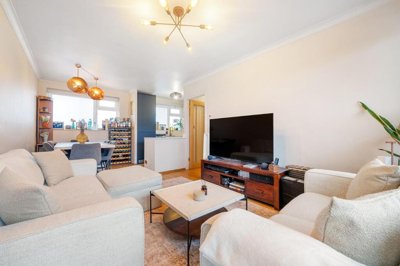 Property on St Matthew'S Road, SW2 1NG