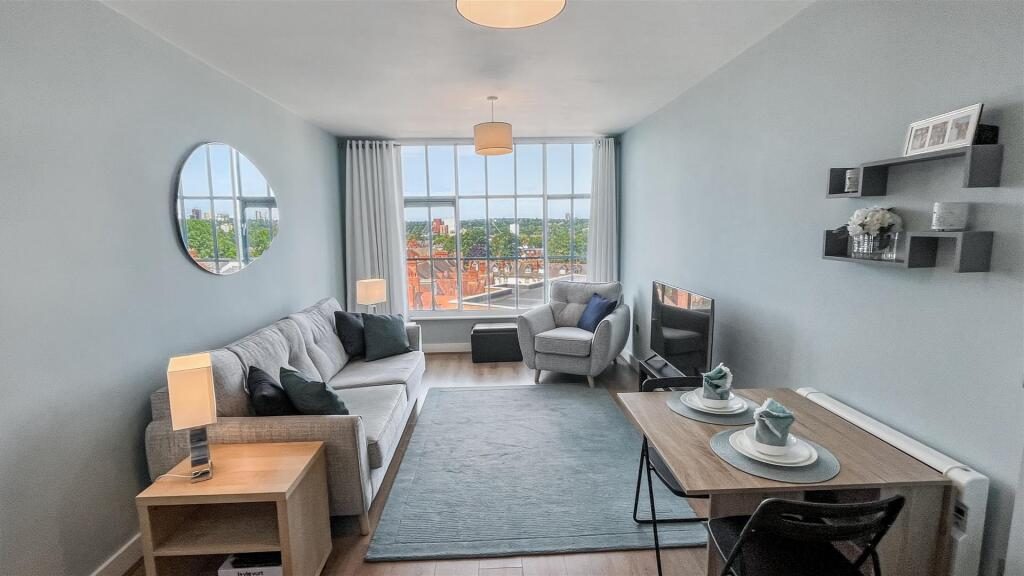 Property main image
