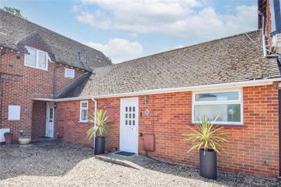 Property on Oxford Road, RG14 1PG