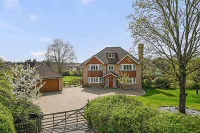 Property on Appledore Road, TN30 7BD