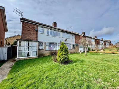 Property on Birchen Grove, LU2 7TS