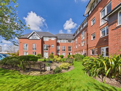 Property on Kedleston Road, DE22 1FY