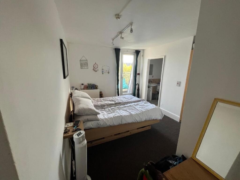 Flat