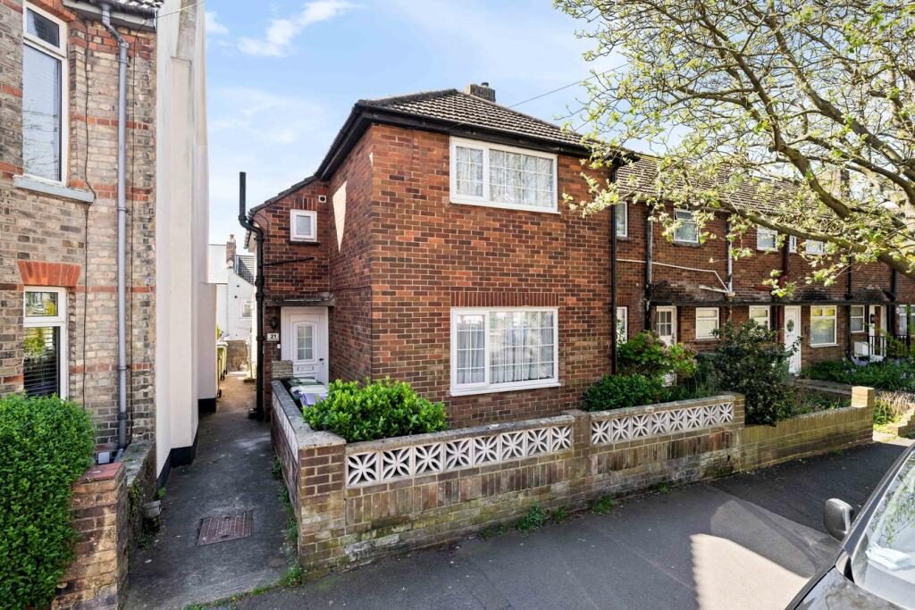 Terraced House