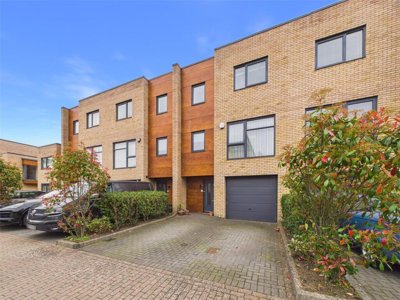 Property on Leckhampton Place, GL53 0FA