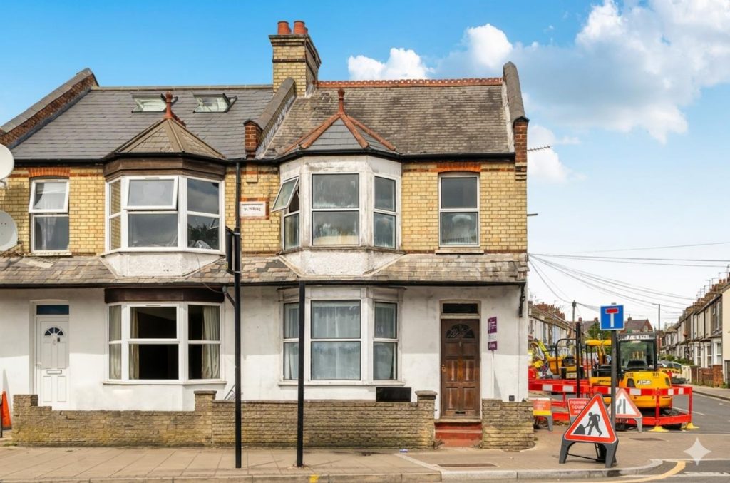 Property main image
