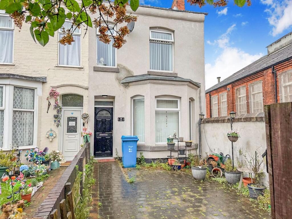 Property main image
