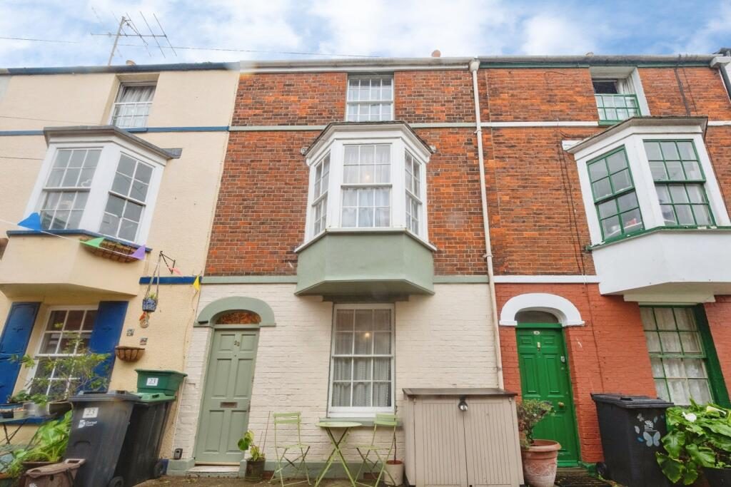 Terraced House