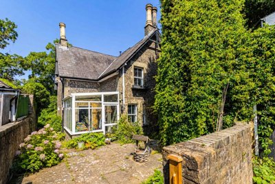 Property on WD23 2NA