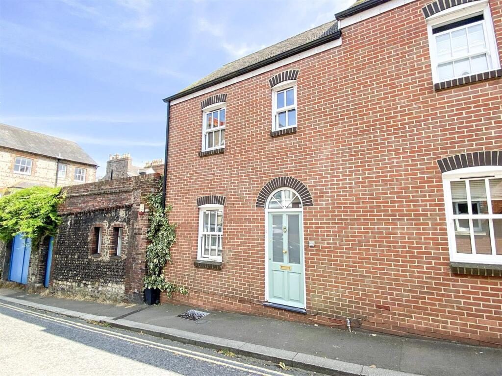Terraced House