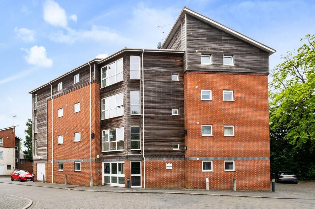 Property main image