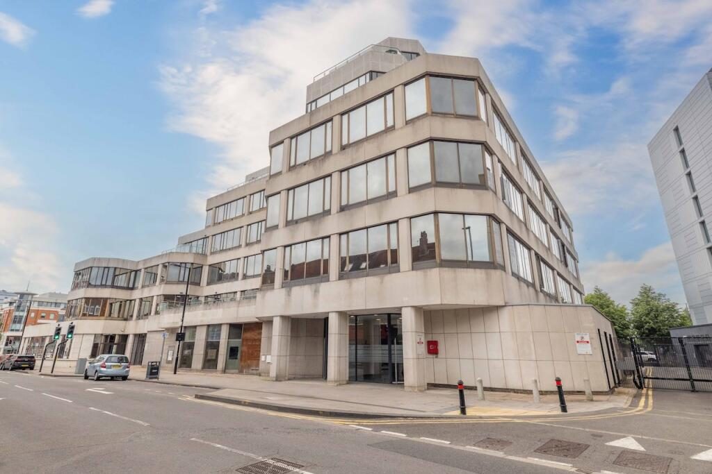 Property main image