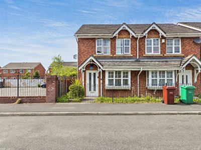 Property on Stephen Oake Close, M8 8AZ