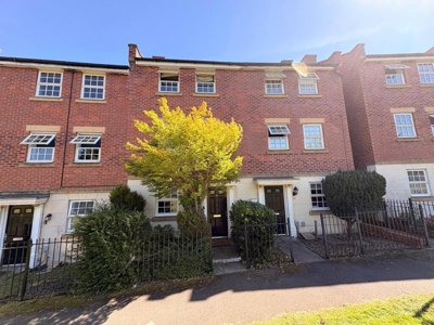 Property on Farnborough Drive, NN11 8AL